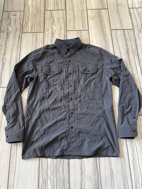 Kuhn Hike tech butting down long sleeve. EUC